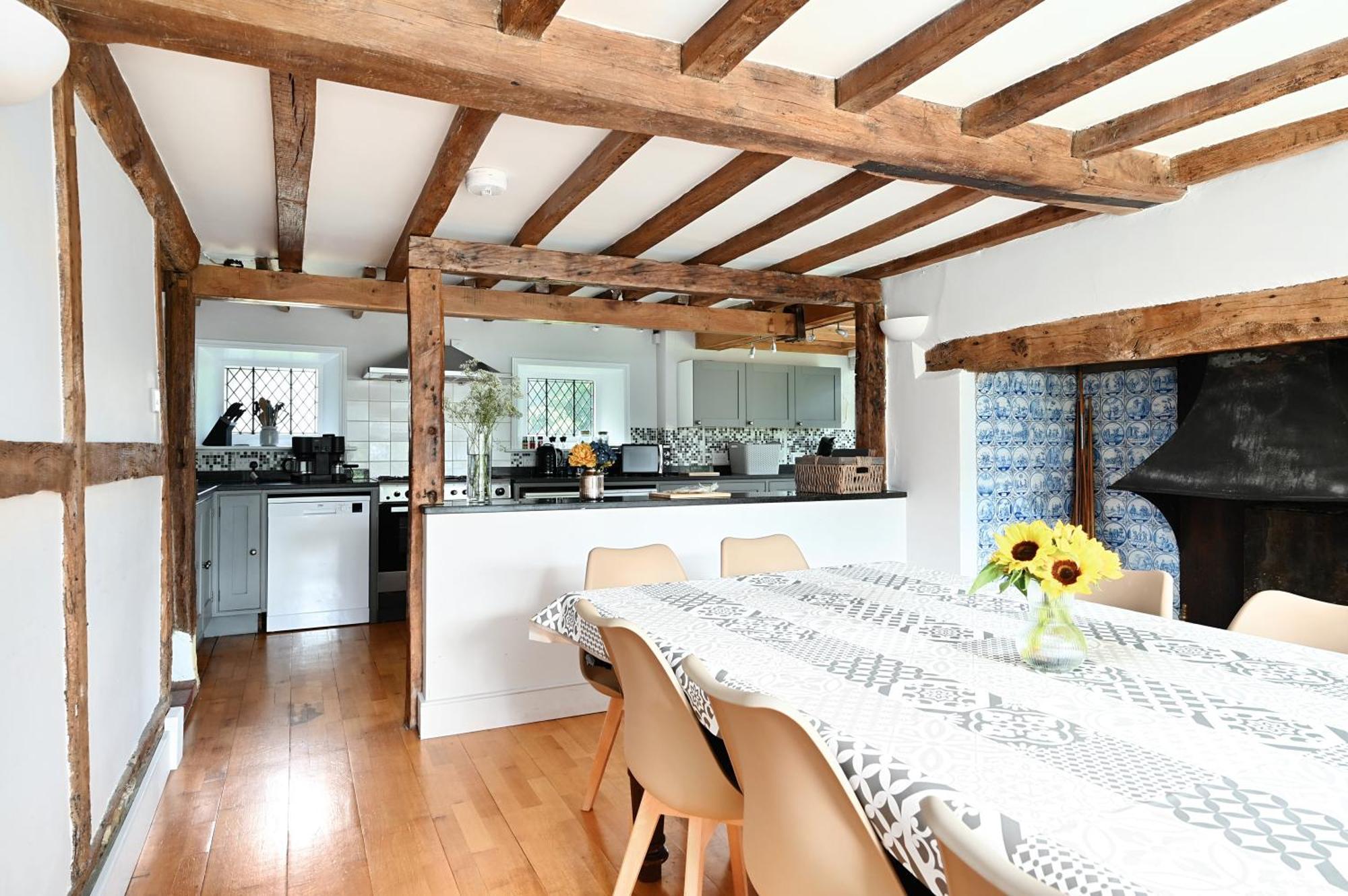 Villa Walnut Tree House à Rustington Extérieur photo