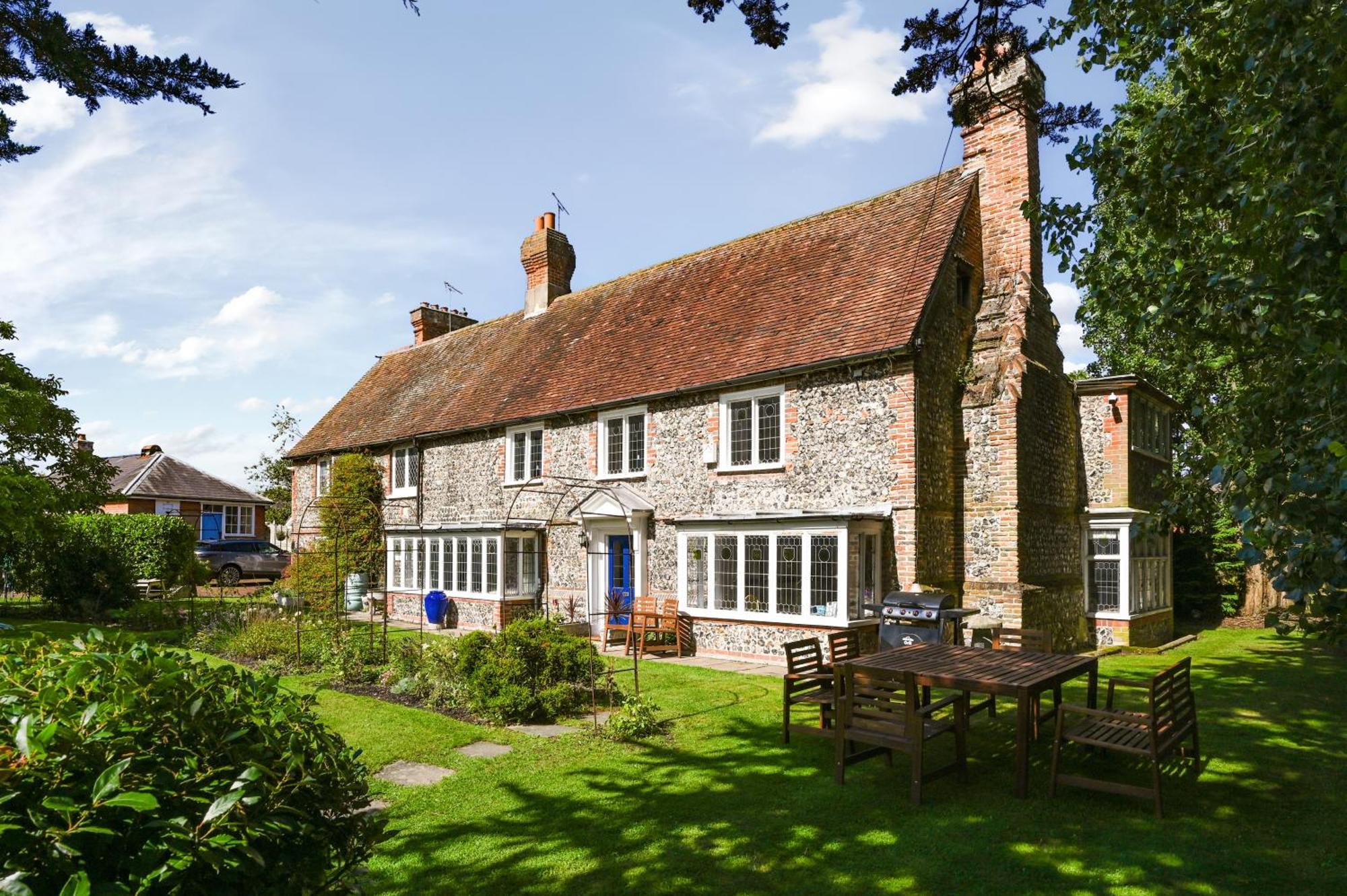 Villa Walnut Tree House à Rustington Extérieur photo